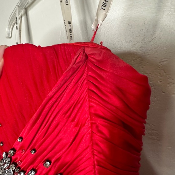 Sherri Hill Red & Silver Tulle Strapless Mini Dress - Picture 4 of 15